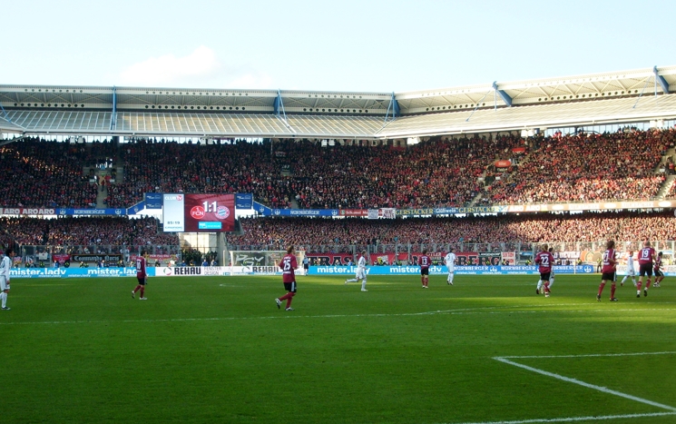 欧洲杯热烈进行中！ lewin乐玩显示屏大放异彩！